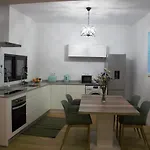 Apartment Mazelia's House *